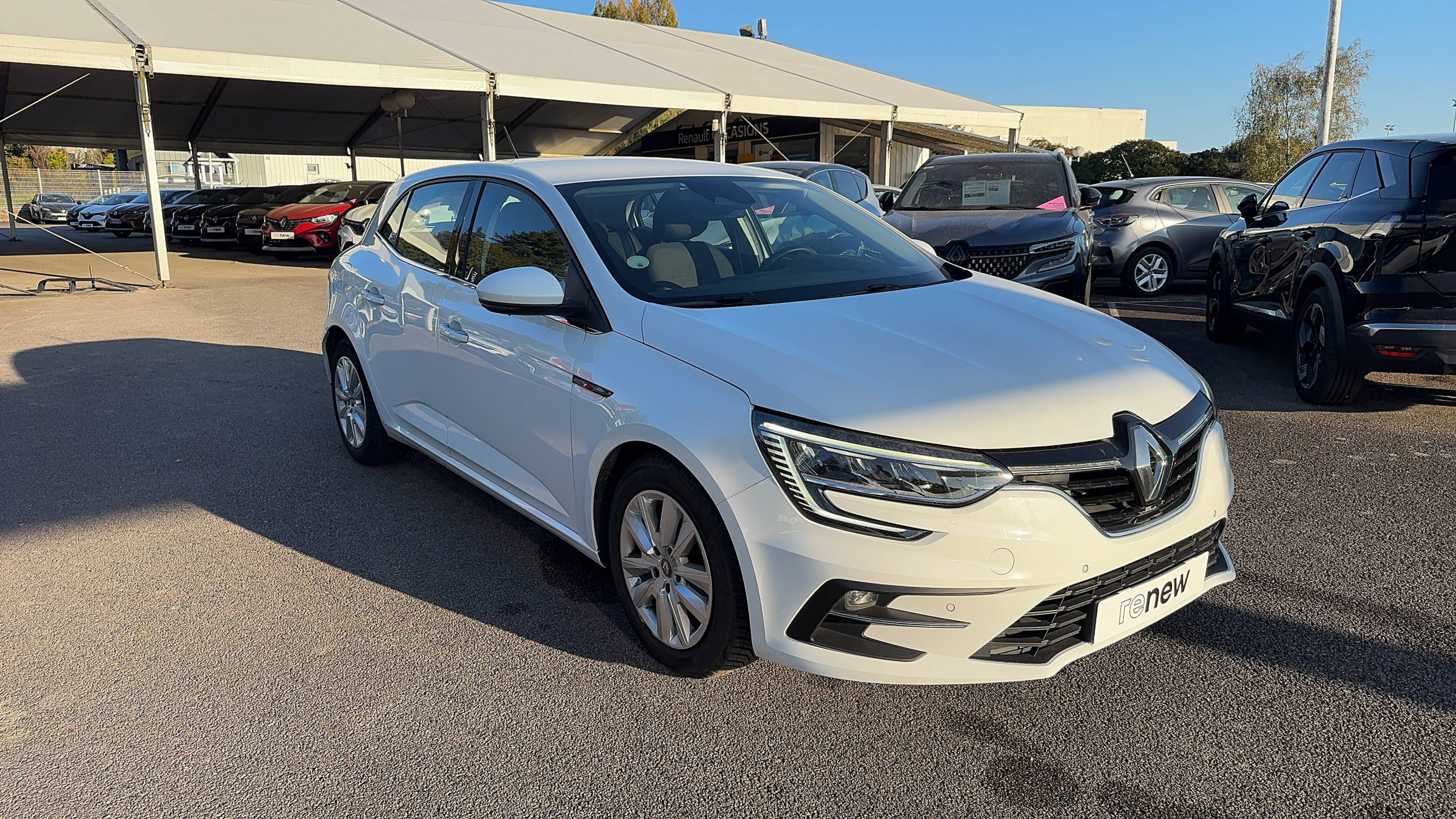 Vente en ligne Renault Megane 4 Mégane IV Berline Blue dCi 115 au prix de 16 490 €