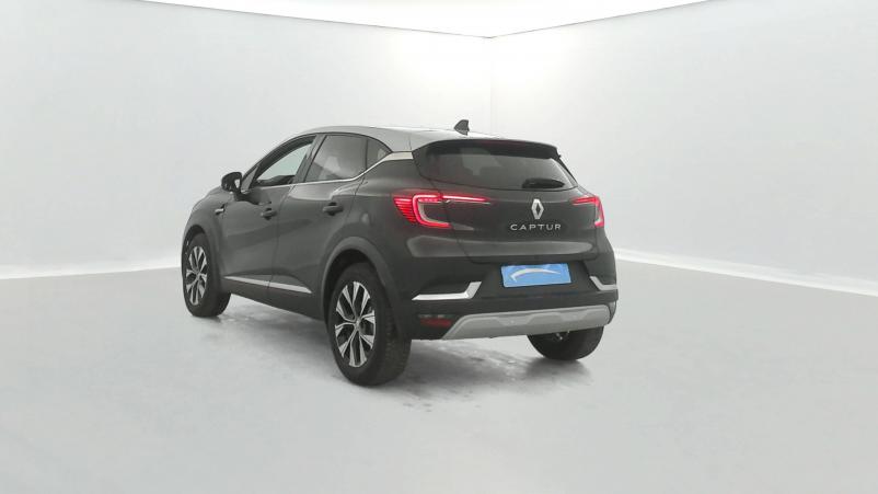 Vente en ligne Renault Captur  mild hybrid 140 au prix de 21 490 €