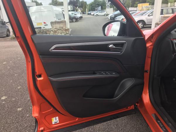 Vente en ligne Renault Arkana  E-Tech 145 - 21B au prix de 21 990 €