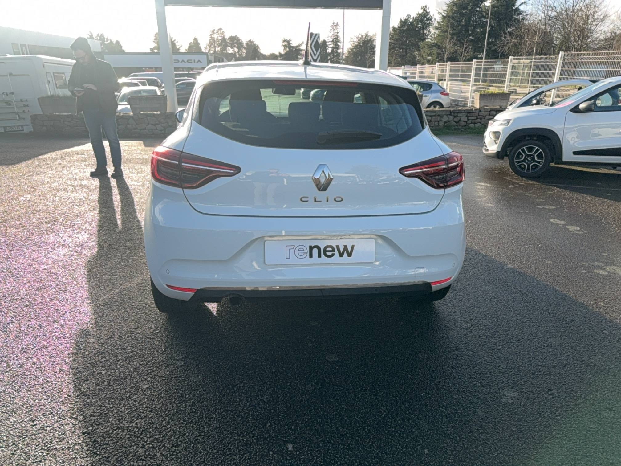 Vente en ligne Renault Clio 5 Clio Blue dCi 115 au prix de 14 990 €