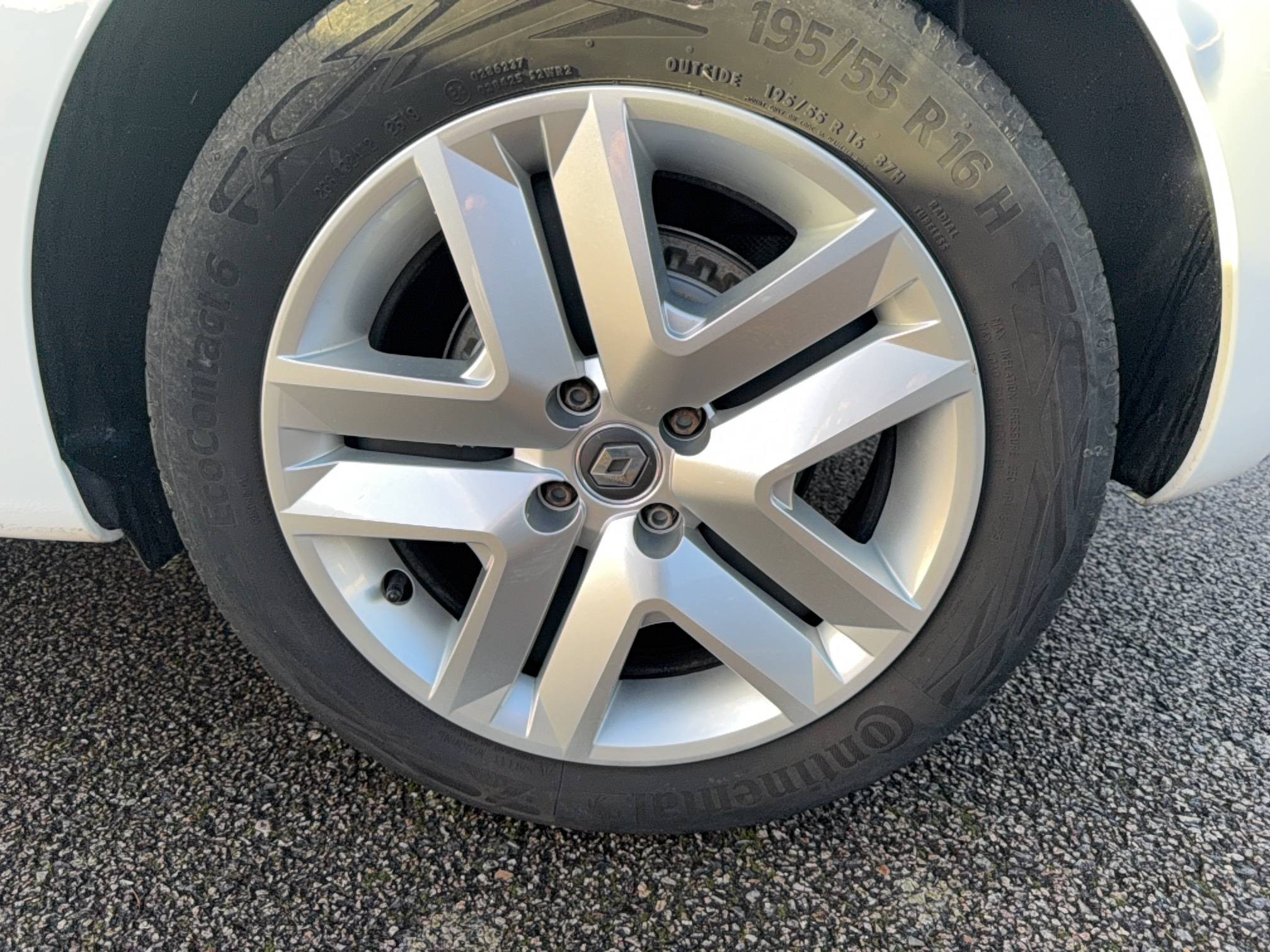 Vente en ligne Renault Clio 5 Clio Blue dCi 115 au prix de 14 990 €