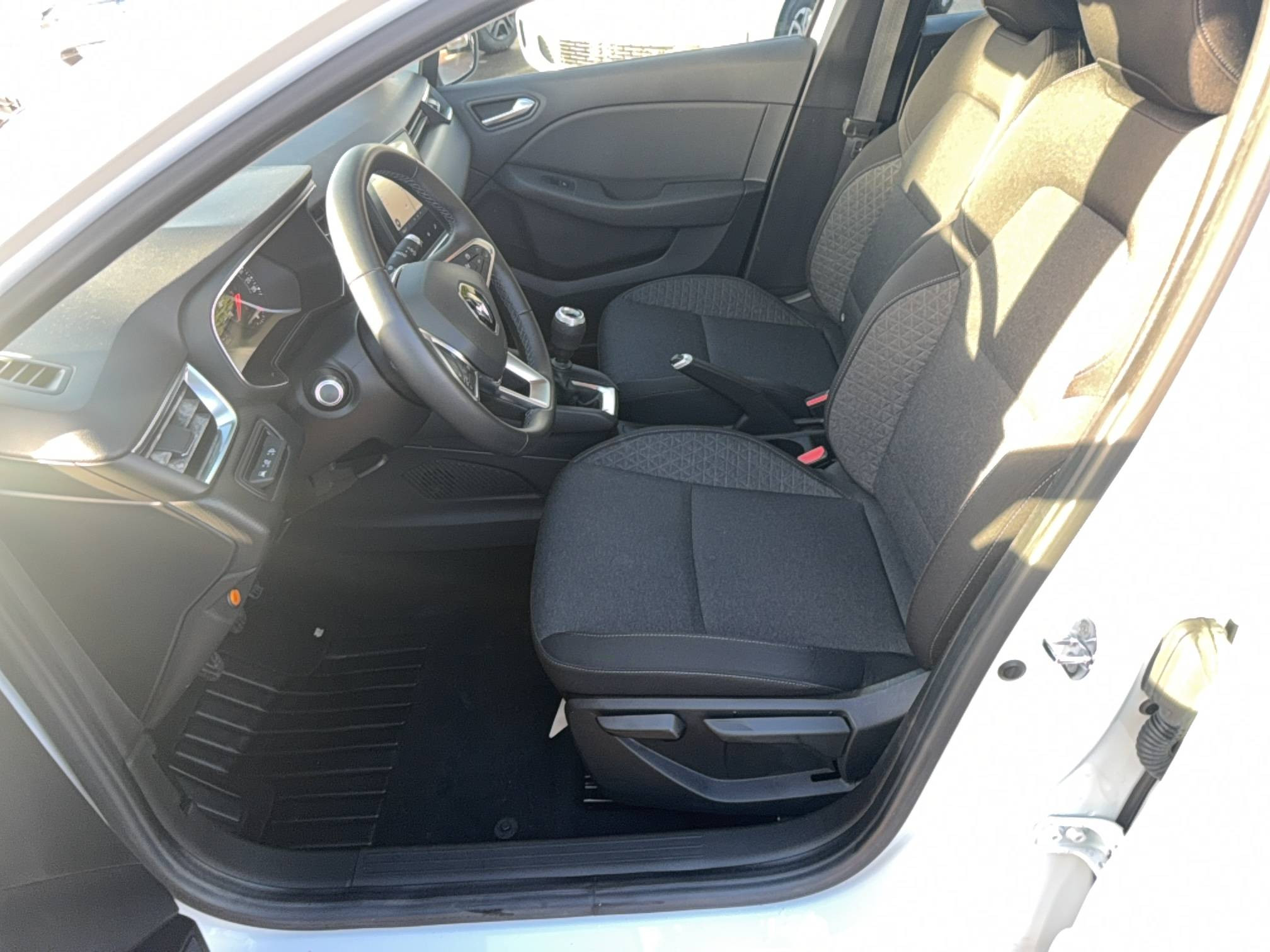 Vente en ligne Renault Clio 5 Clio Blue dCi 115 au prix de 14 990 €