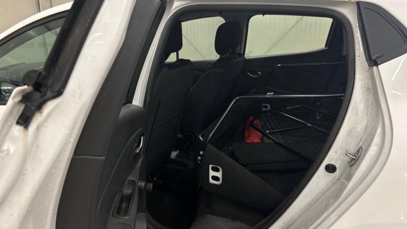 Vente en ligne Renault Clio 4 CLIO SOCIETE DCI 90 ENERGY E6C au prix de 9 990 €