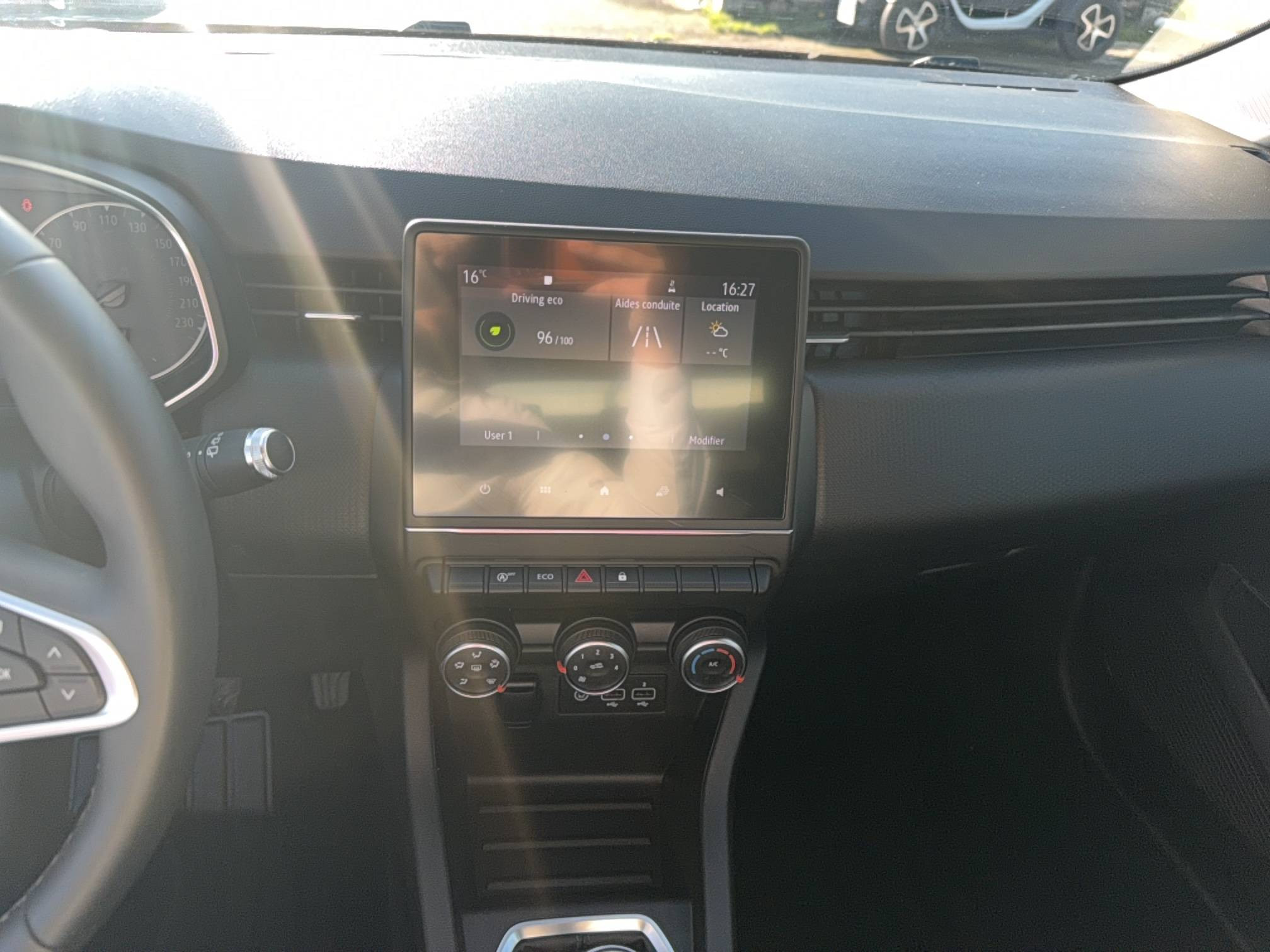 Vente en ligne Renault Clio 5 Clio Blue dCi 115 au prix de 13 990 €