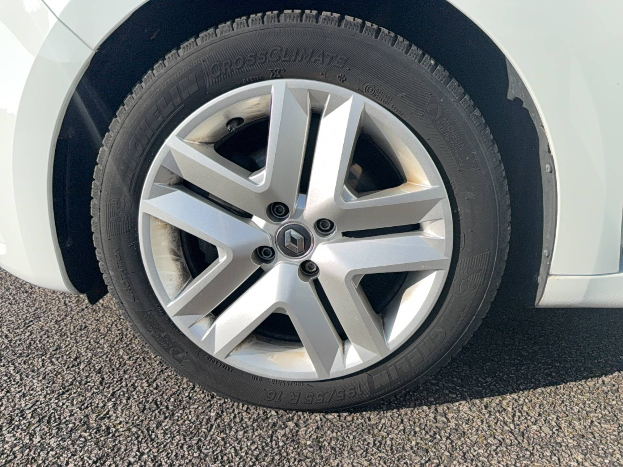 Vente en ligne Renault Clio 5 Clio Blue dCi 115 au prix de 13 990 €