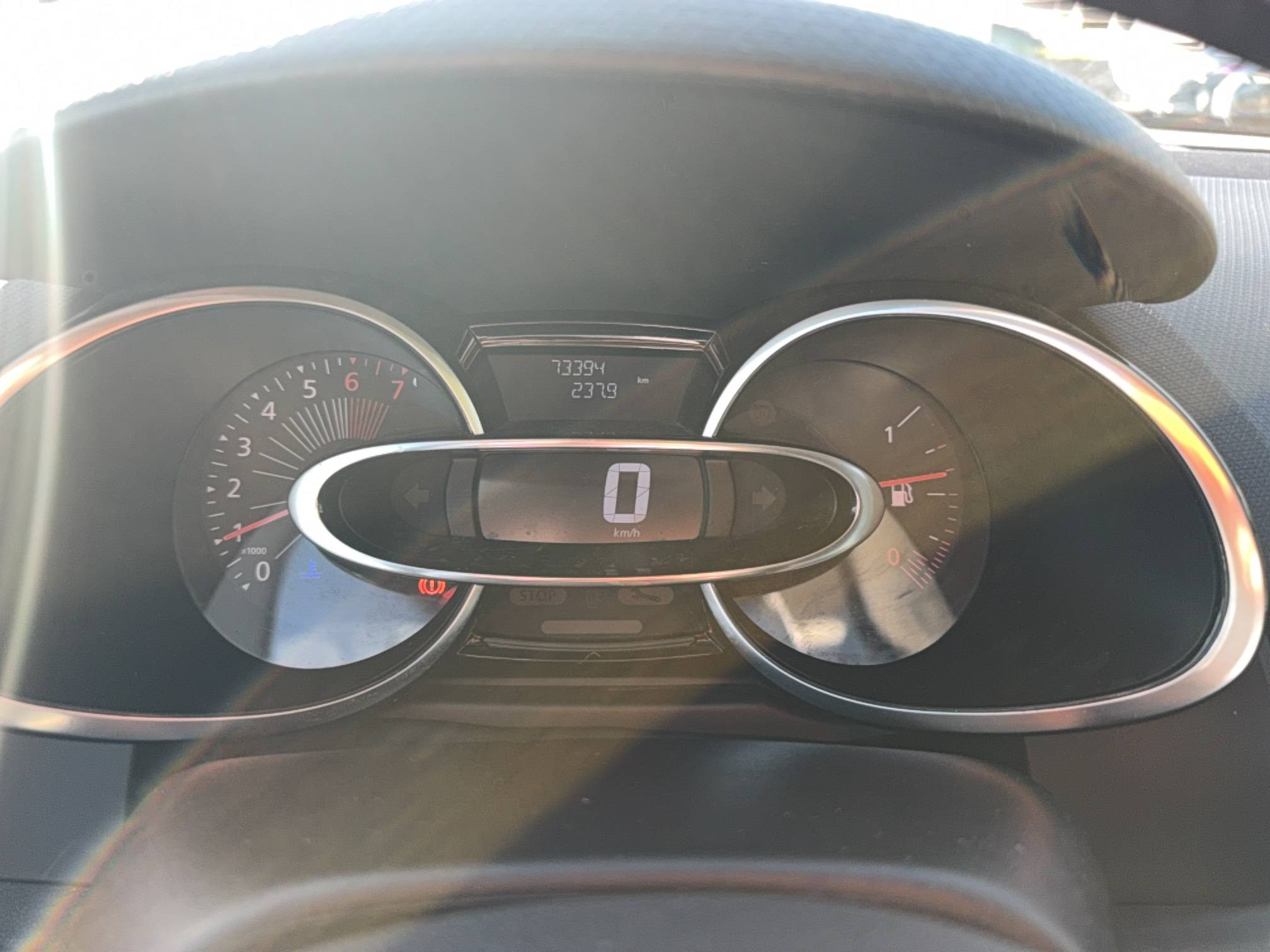 Vente en ligne Renault Clio 4 Estate Clio Estate IV TCe 90 au prix de 9 790 €