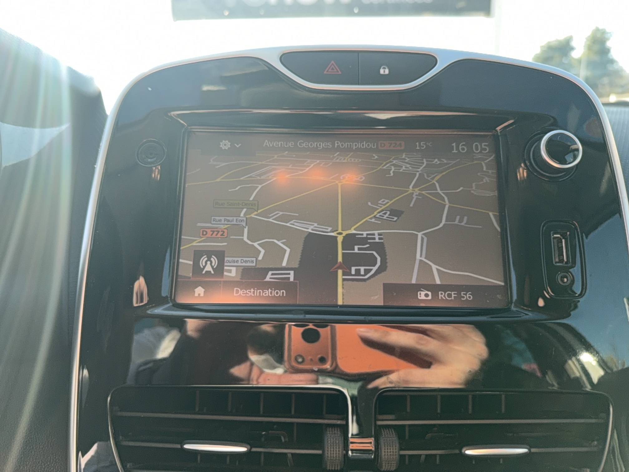 Vente en ligne Renault Clio 4 Estate Clio Estate IV TCe 90 au prix de 9 790 €