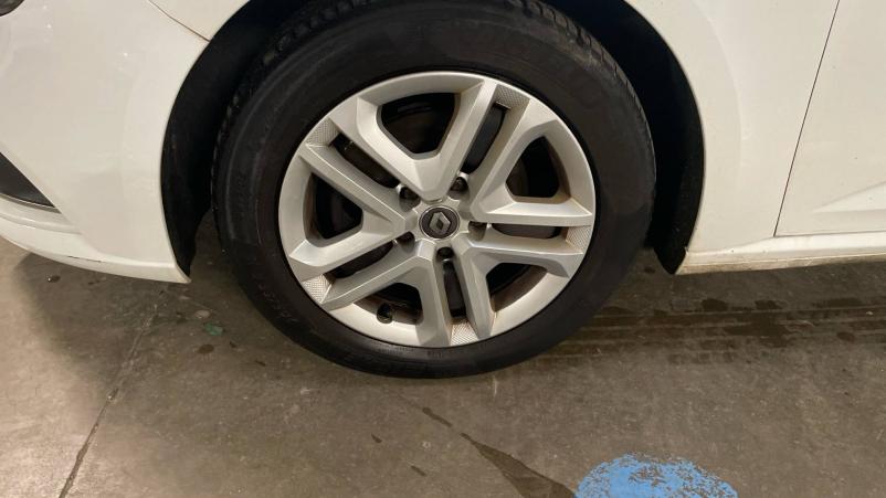 Vente en ligne Renault Megane 4 Mégane IV Berline Blue dCi 115 au prix de 13 290 €