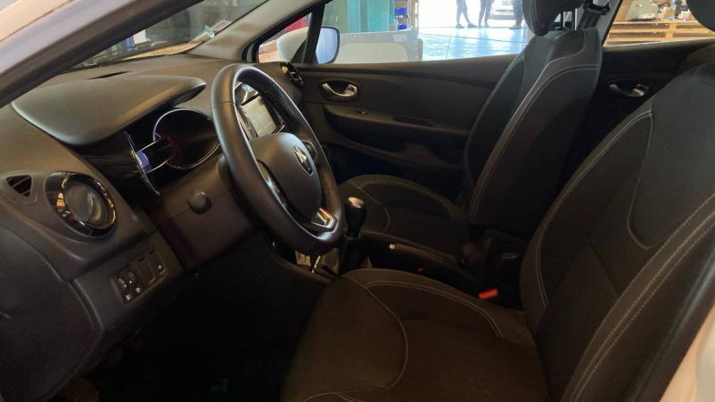 Vente en ligne Renault Clio 4 Estate Clio Estate dCi 90 E6C au prix de 12 490 €