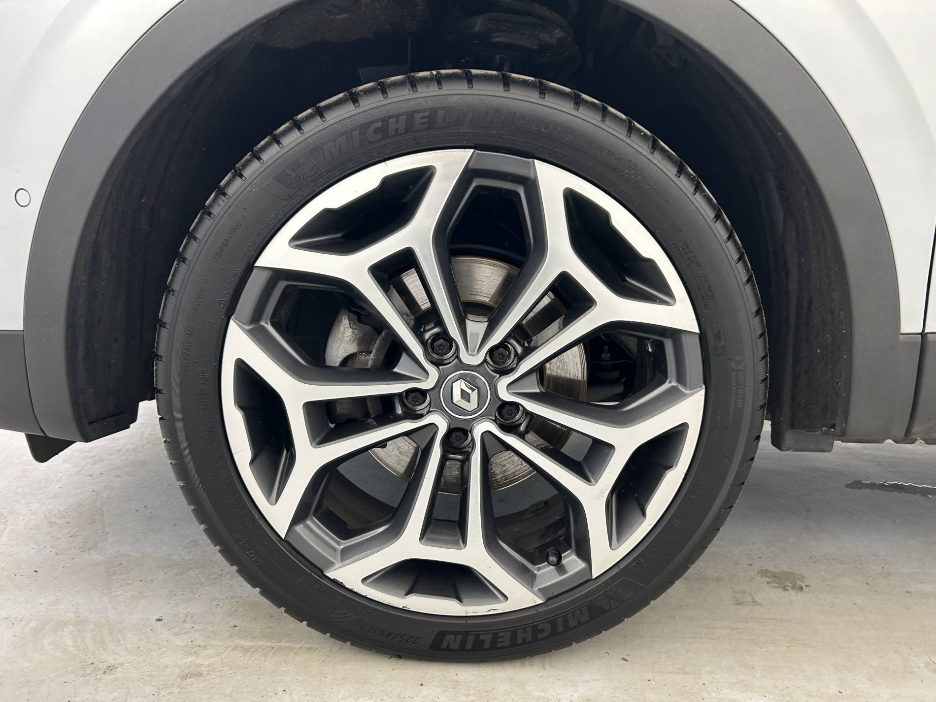 Vente en ligne Renault Kadjar  TCe 140 EDC au prix de 16 990 €