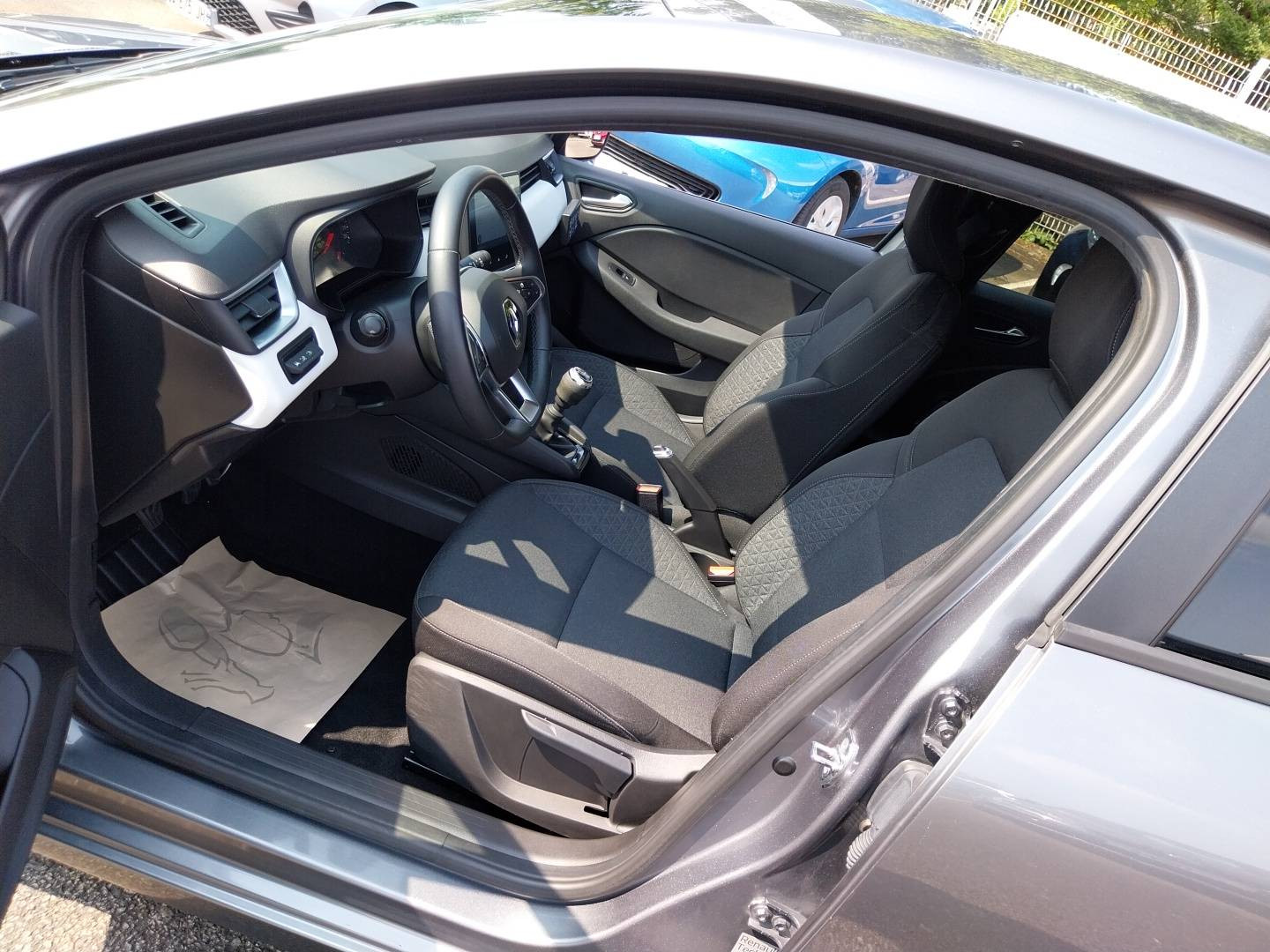 Vente en ligne Renault Clio 5 Clio Blue dCi 100 - 21N au prix de 14 490 €