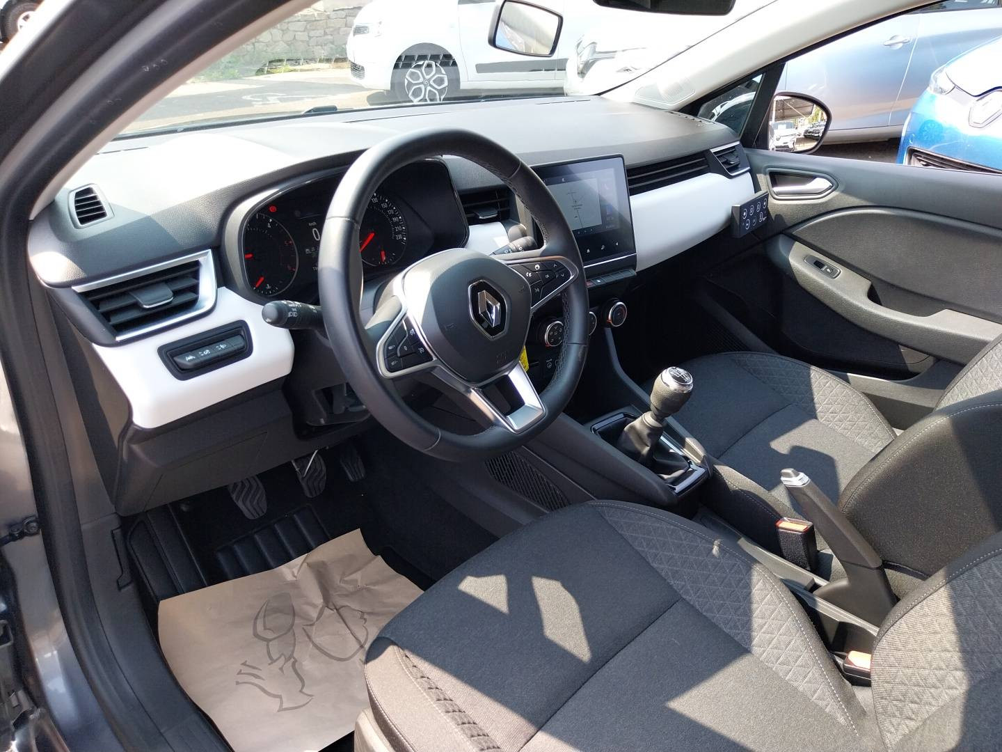 Vente en ligne Renault Clio 5 Clio Blue dCi 100 - 21N au prix de 14 490 €
