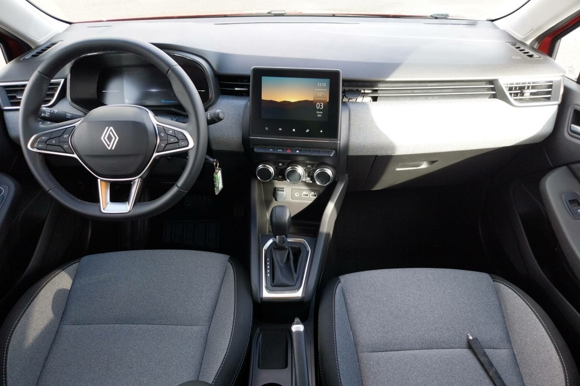 Vente en ligne Renault Clio 5 Clio E-Tech full hybrid 145 ch GSR2 au prix de 19 990 €