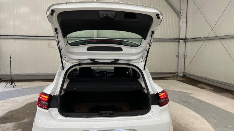 Vente en ligne Renault Clio 5 Clio Blue dCi 85 au prix de 11 990 €