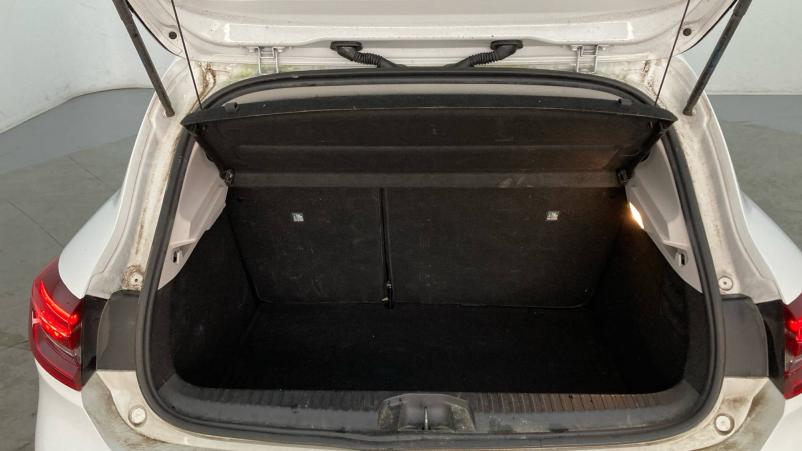 Vente en ligne Renault Clio 5 Clio E-Tech 140 - 21N au prix de 14 490 €