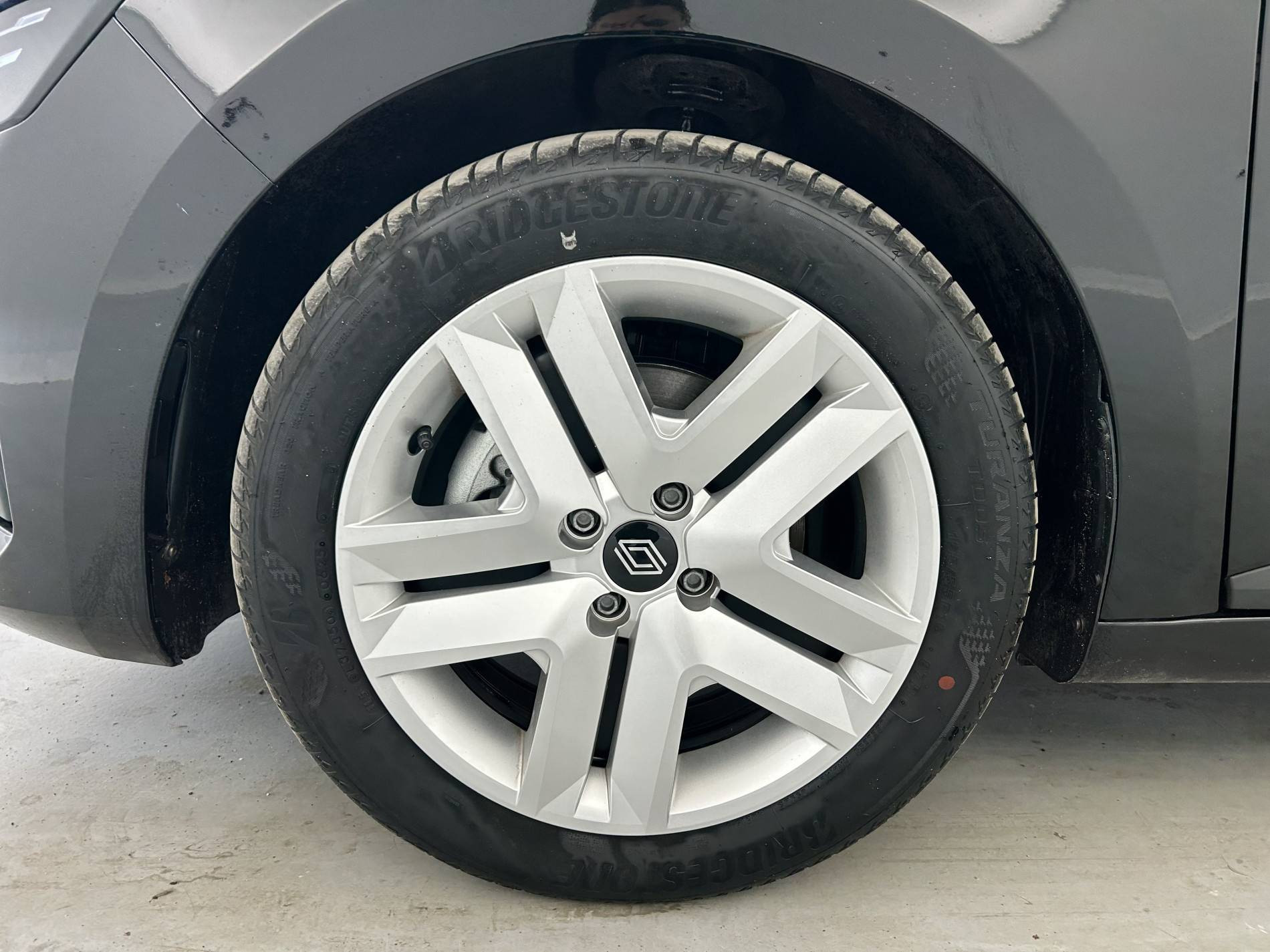 Vente en ligne Renault Clio 5 Clio E-Tech full hybrid 145 ch GSR2 au prix de 20 390 €