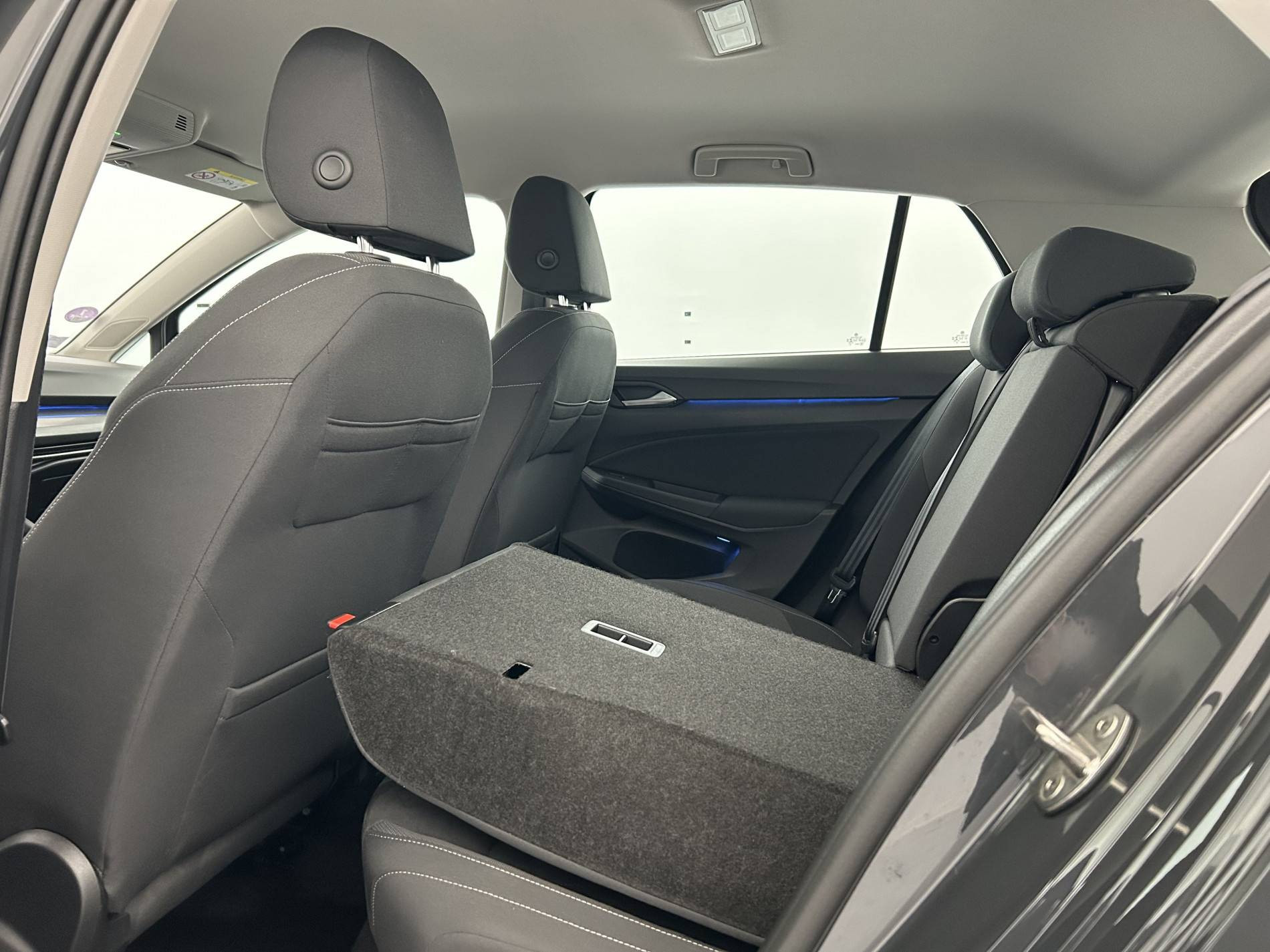 Vente en ligne Volkswagen Golf  1.4 Hybrid Rechargeable OPF 204 DSG6 au prix de 20 790 €