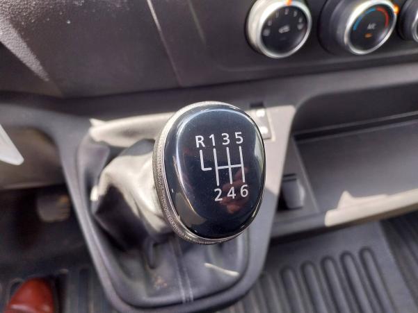 Vente en ligne Renault Master 3 Châssis Cabine MASTER BENNE PROP RJ3500 PAF AR COURT L2 DCI 130 au prix de 24 980 €