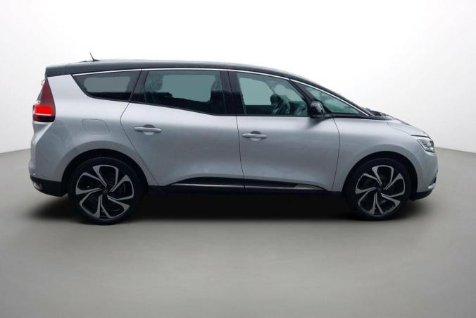 Vente en ligne Renault Grand Scenic 4 Grand Scenic Blue dCi 120 EDC au prix de 21 990 €
