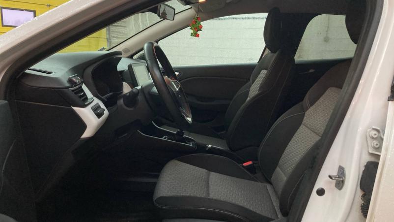 Vente en ligne Renault Clio 5 Clio Blue dCi 100 au prix de 12 990 €