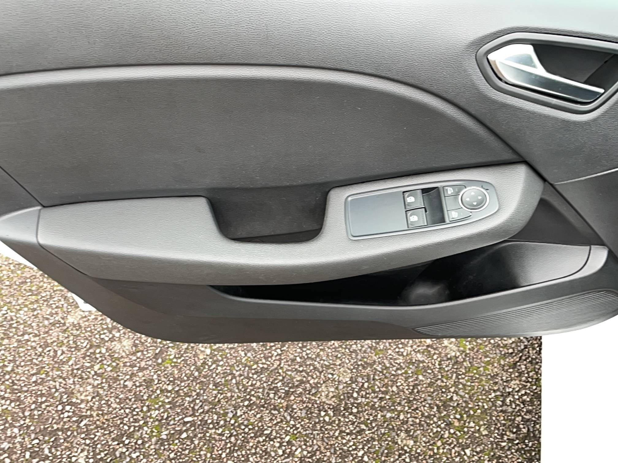 Vente en ligne Renault Clio 5 Clio TCe 90 - 21 au prix de 12 590 €