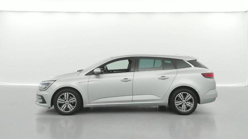 Vente en ligne Renault Megane 4 Estate Mégane IV Estate Blue dCi 115 EDC - 21N au prix de 17 990 €