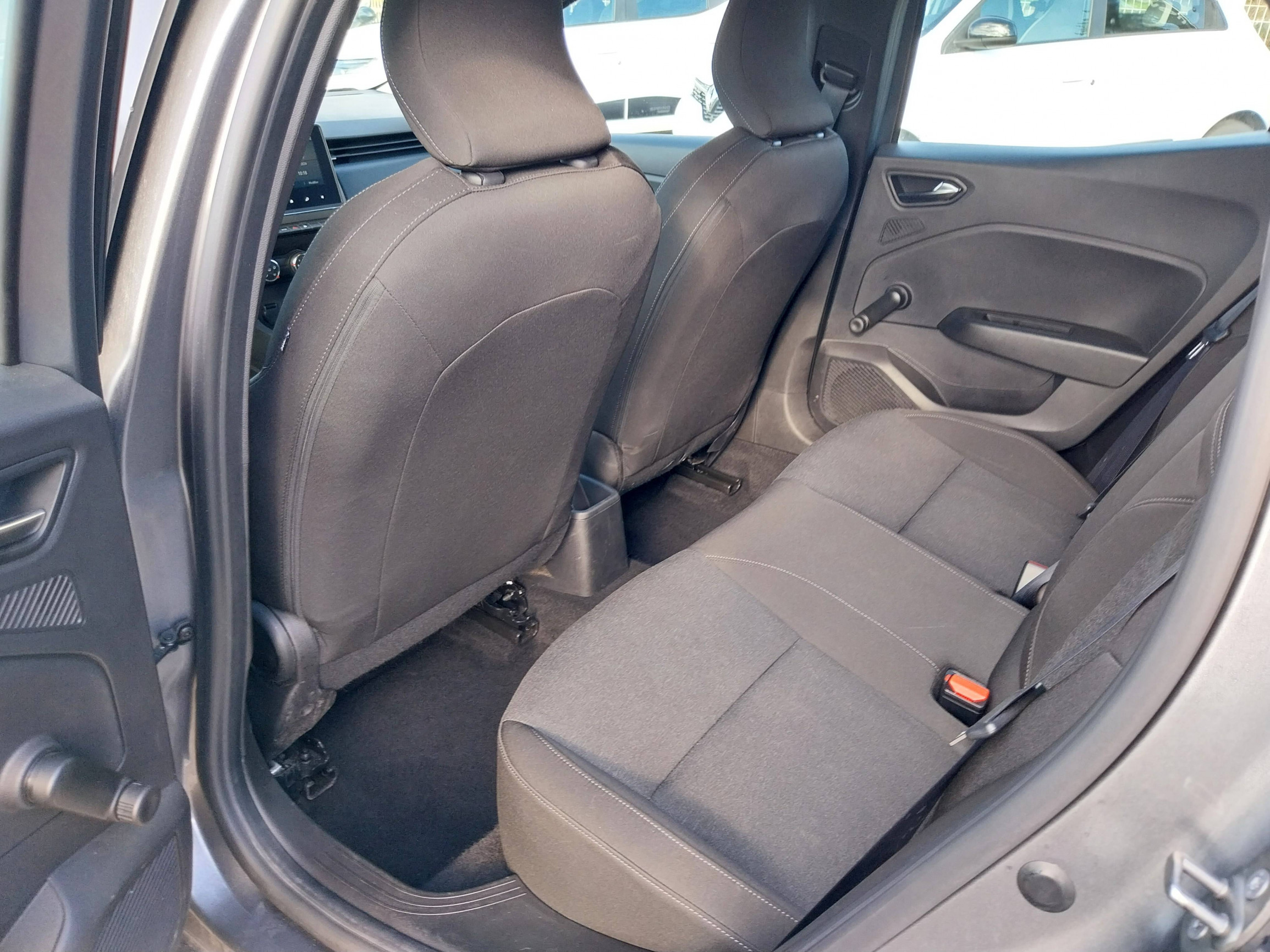 Vente en ligne Renault Clio 5 Clio TCe 90 au prix de 14 290 €