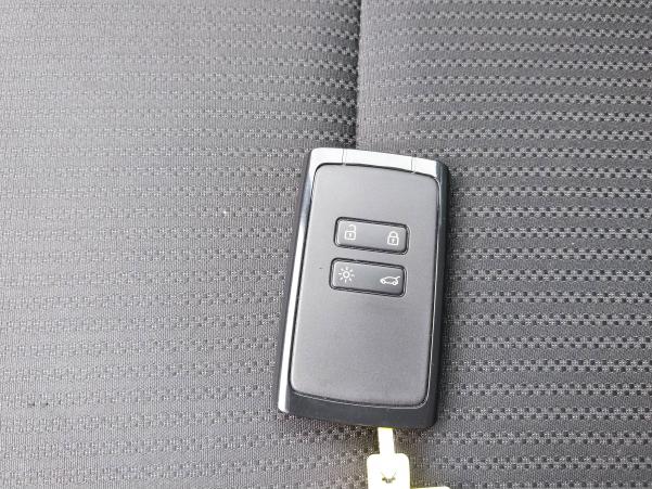 Vente en ligne Renault Megane 4 Estate Mégane IV Estate Blue dCi 115 au prix de 16 790 €