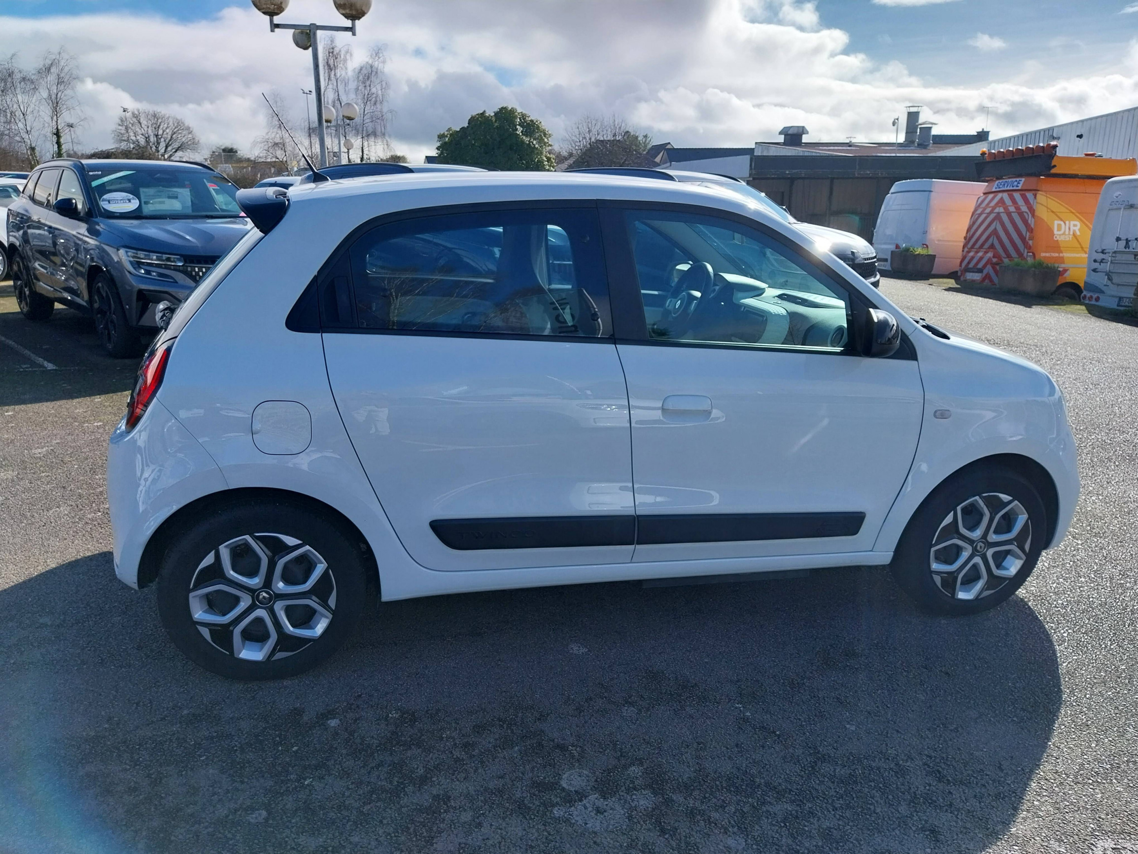 Vente en ligne Renault Twingo Electrique Twingo III E-Tech au prix de 9 990 €