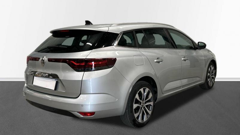 Vente en ligne Renault Megane 4 Estate  TCe 140 EDC au prix de 18 290 €
