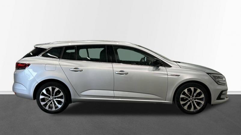 Vente en ligne Renault Megane 4 Estate  TCe 140 EDC au prix de 18 290 €
