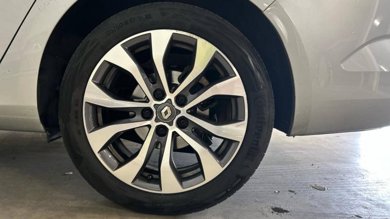 Vente en ligne Renault Megane 4 Estate  TCe 140 EDC au prix de 18 290 €