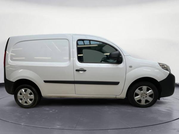 Vente en ligne Renault Kangoo Express  BLUE DCI 95 au prix de 10 990 €