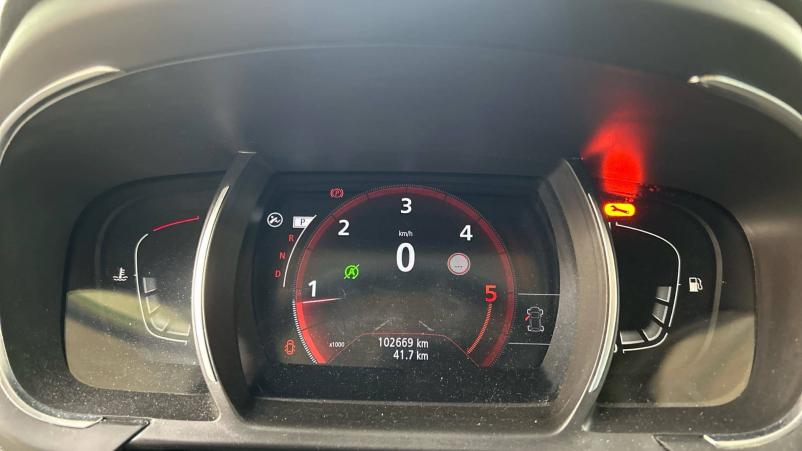 Vente en ligne Renault Grand Scenic 4 Grand Scenic Blue dCi 120 EDC au prix de 16 590 €