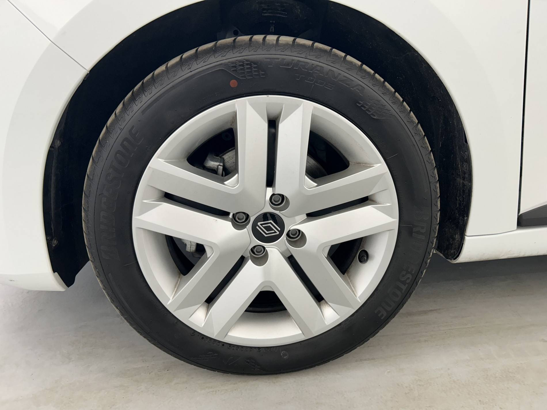 Vente en ligne Renault Clio 5 Clio E-Tech full hybrid 145 ch GSR2 au prix de 20 990 €