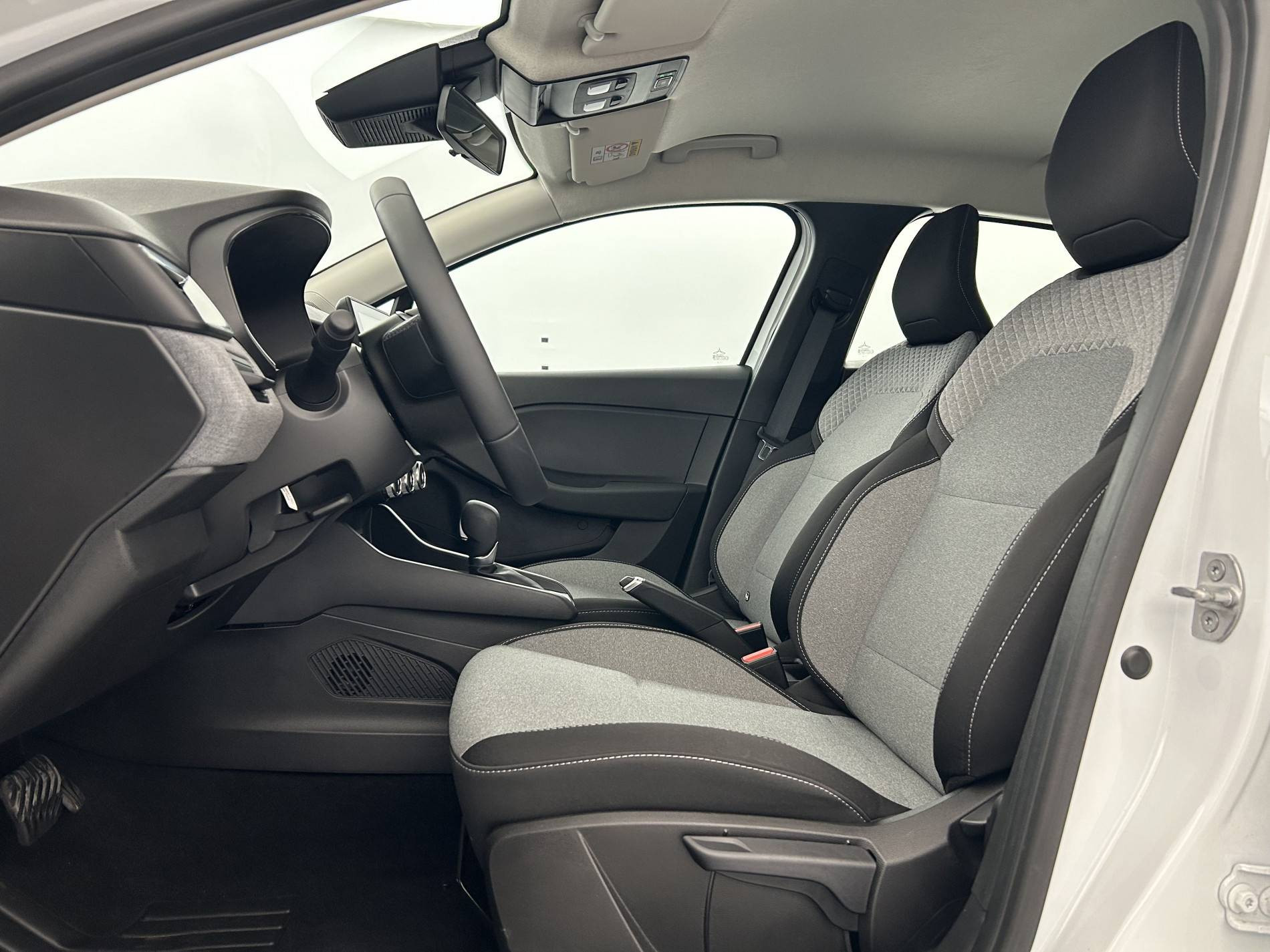 Vente en ligne Renault Clio 5 Clio E-Tech full hybrid 145 ch GSR2 au prix de 20 990 €