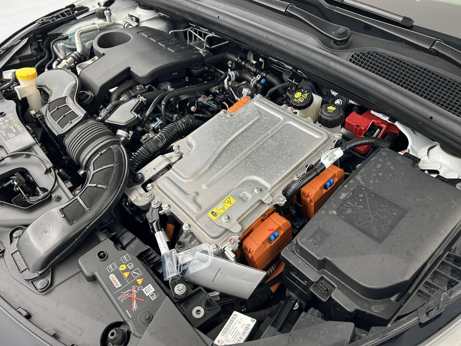 Vente en ligne Renault Clio 5 Clio E-Tech full hybrid 145 ch GSR2 au prix de 20 990 €