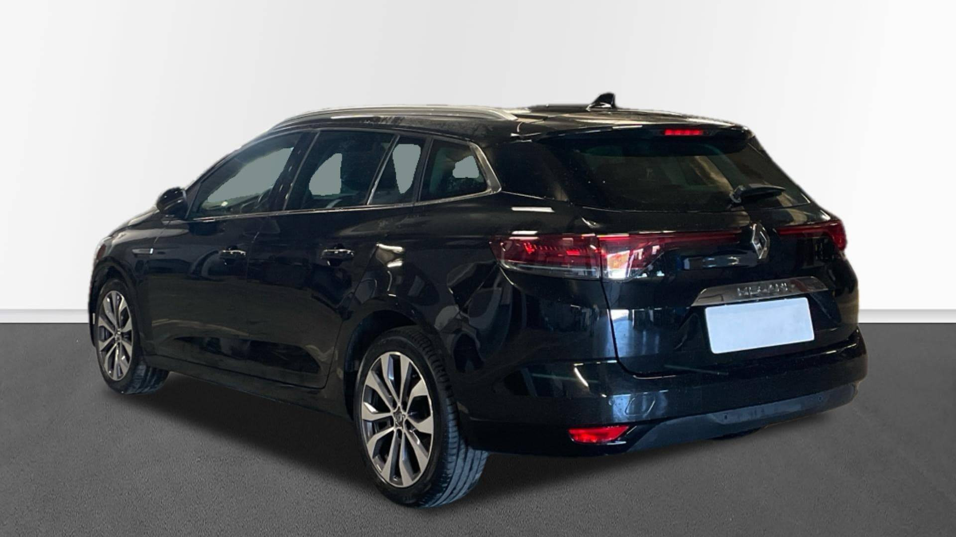 Vente en ligne Renault Megane 4 Estate  TCe 140 EDC au prix de 17 990 €