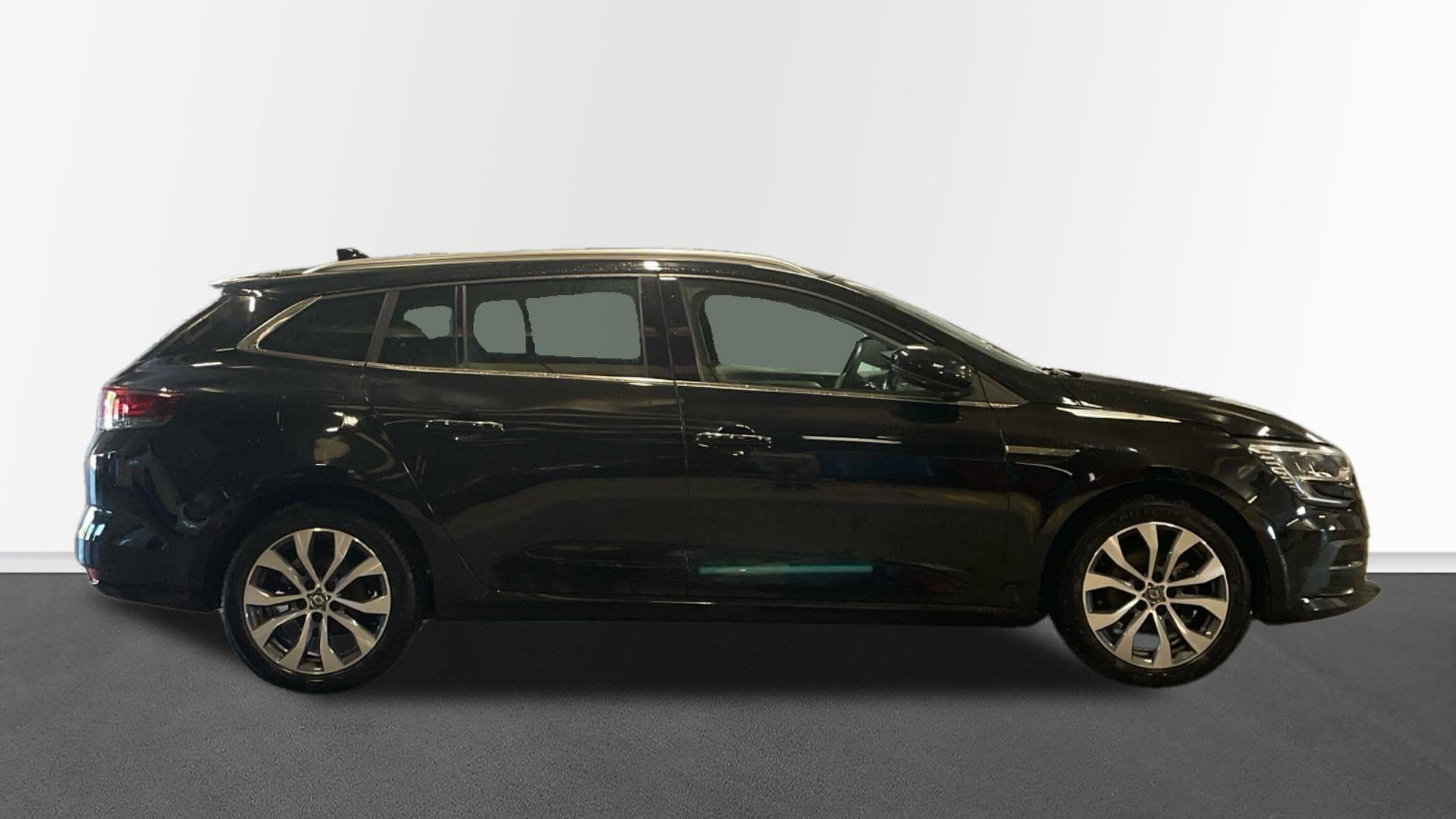Vente en ligne Renault Megane 4 Estate  TCe 140 EDC au prix de 17 990 €