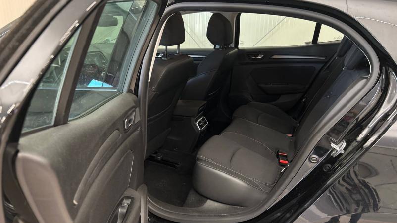 Vente en ligne Renault Megane 4 Mégane IV Berline Blue dCi 115 - 21N au prix de 16 490 €