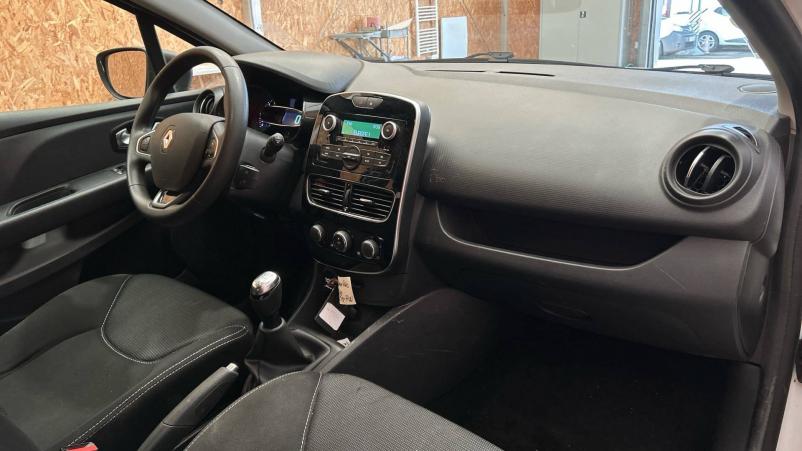 Vente en ligne Renault Clio 4 CLIO SOCIETE DCI 75 ENERGY E6C au prix de 10 590 €