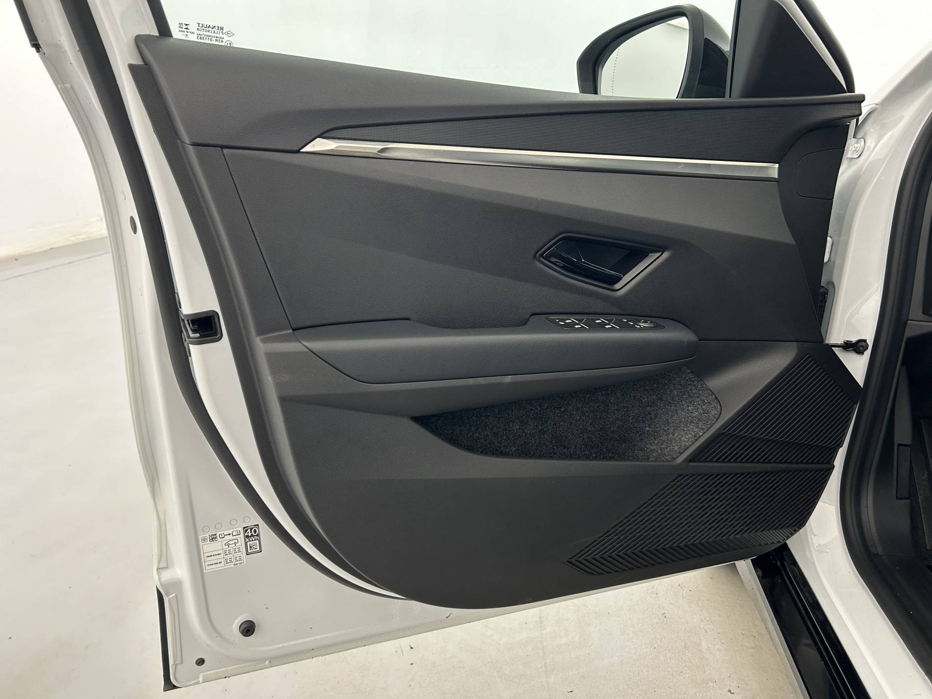 Vente en ligne Renault Megane E-Tech  EV40 130ch standard charge au prix de 16 900 €