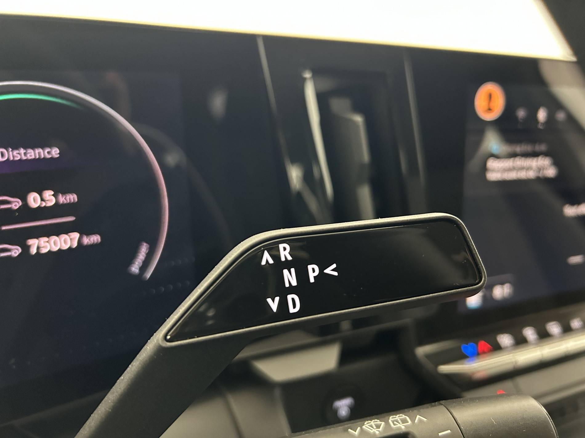 Vente en ligne Renault Megane E-Tech  EV40 130ch standard charge au prix de 16 900 €