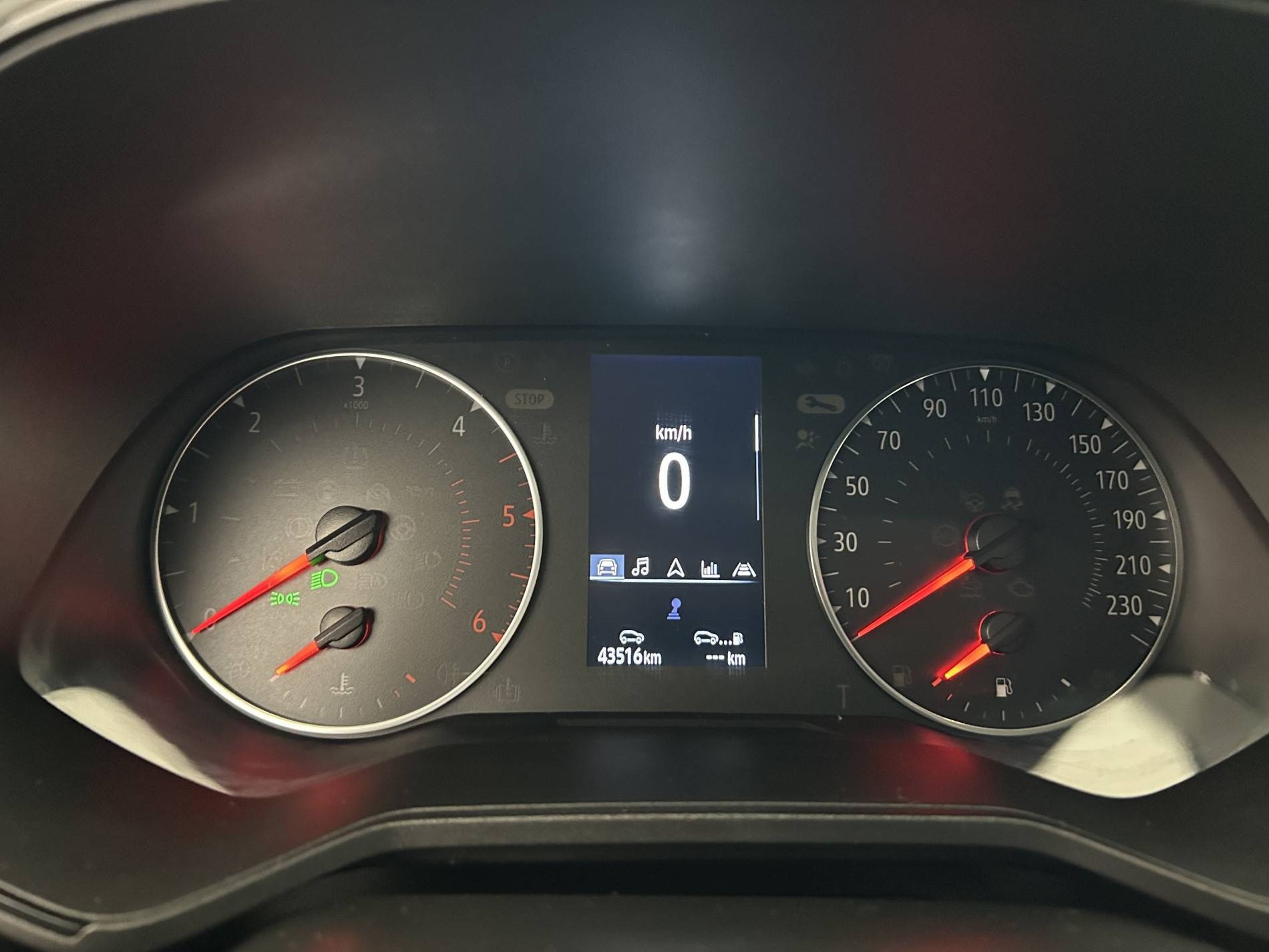 Vente en ligne Renault Clio 5 Clio Blue dCi 100 - 21N au prix de 14 490 €