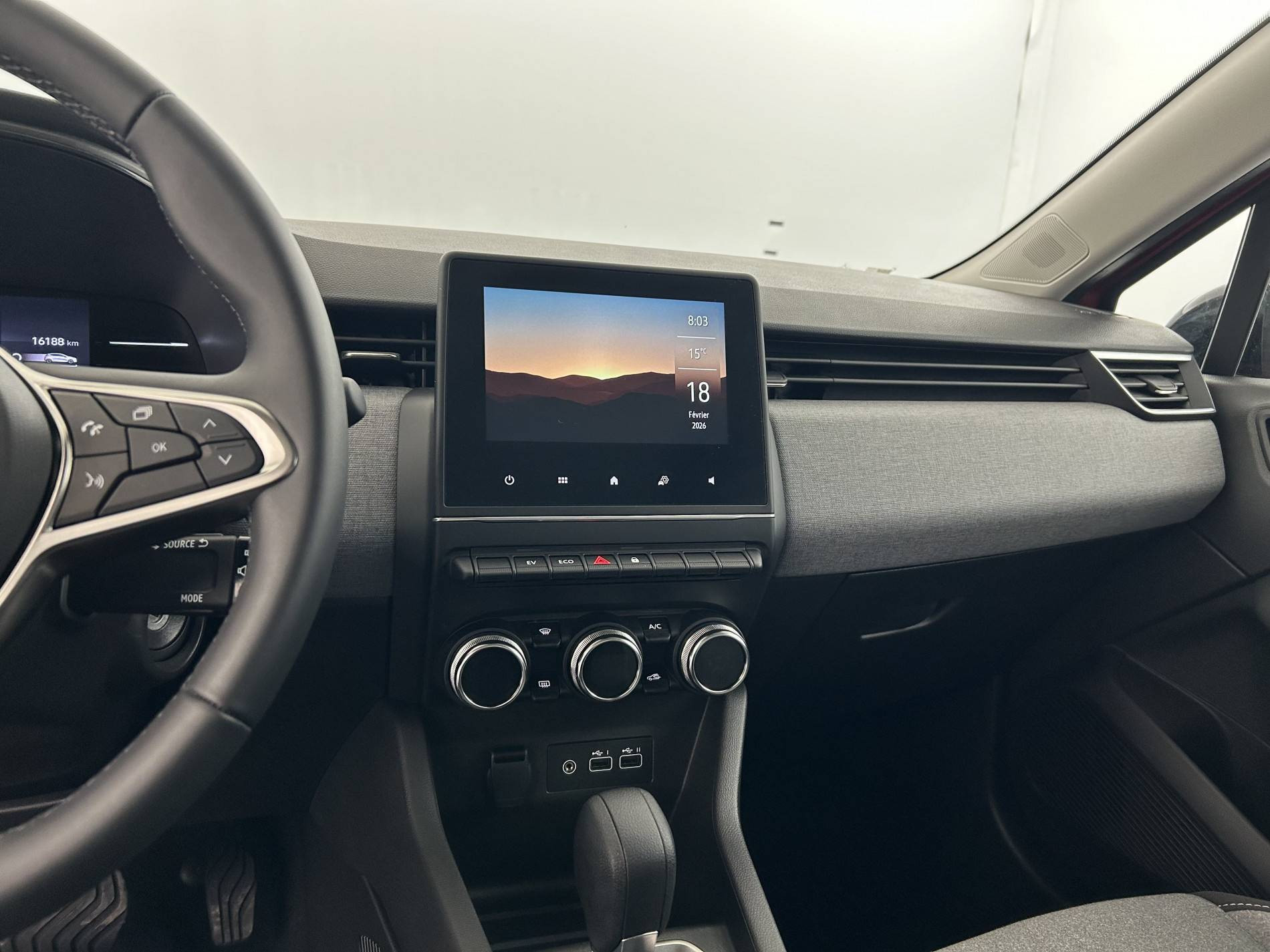 Vente en ligne Renault Clio 5 Clio E-Tech full hybrid 145 ch GSR2 au prix de 19 990 €