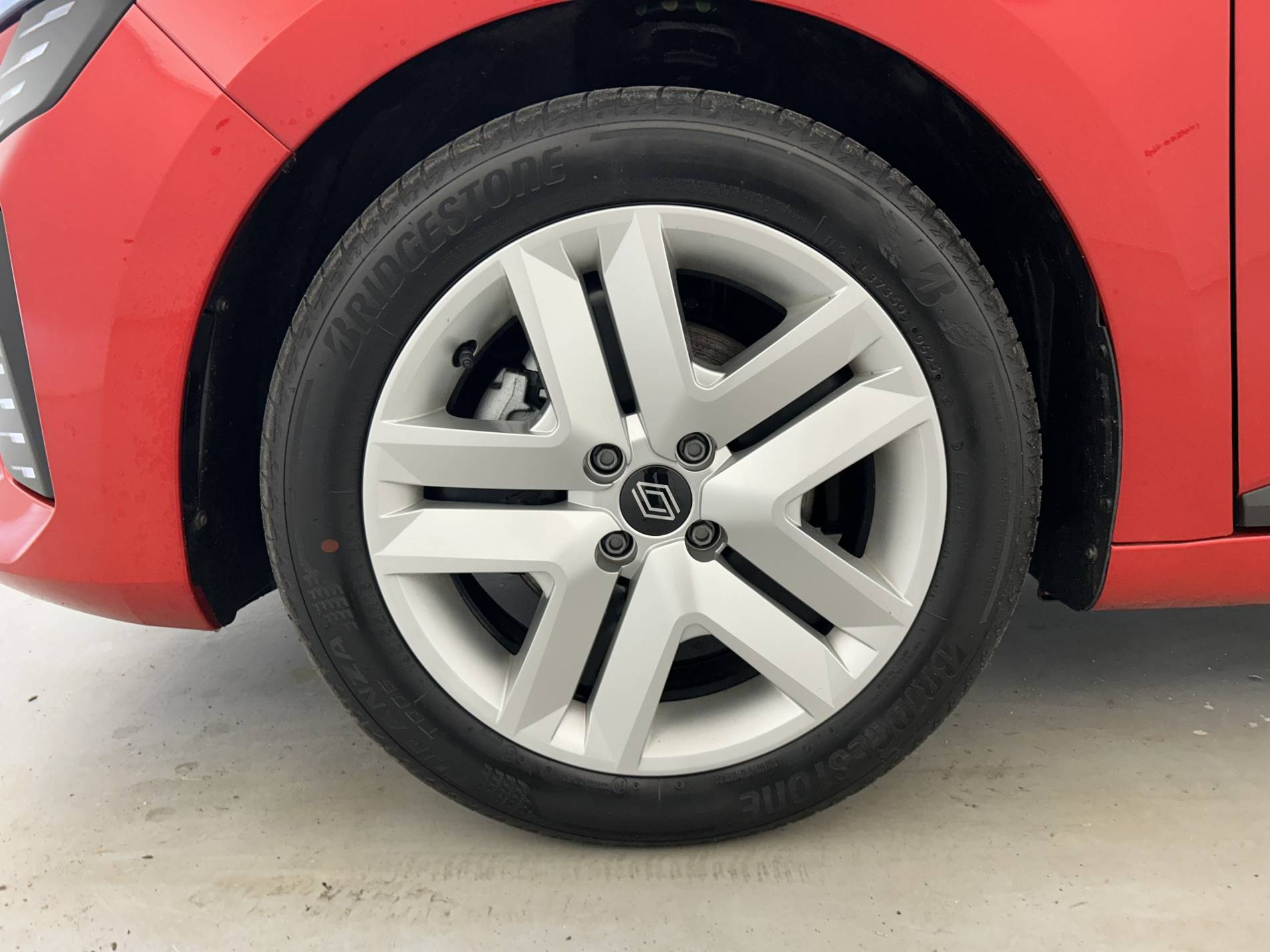 Vente en ligne Renault Clio 5 Clio E-Tech full hybrid 145 ch GSR2 au prix de 19 990 €