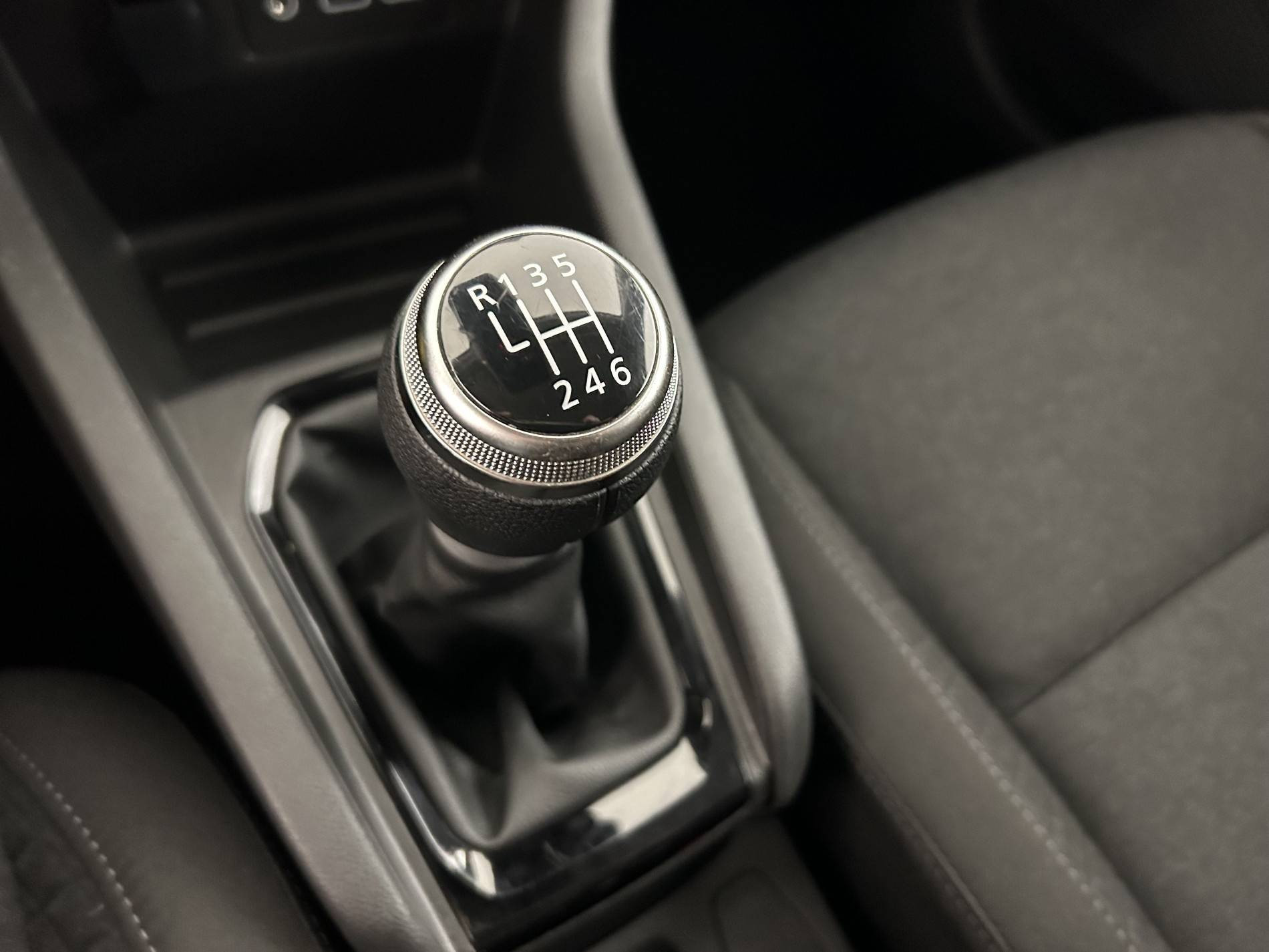 Vente en ligne Renault Clio 5 Clio TCe 90 au prix de 15 990 €