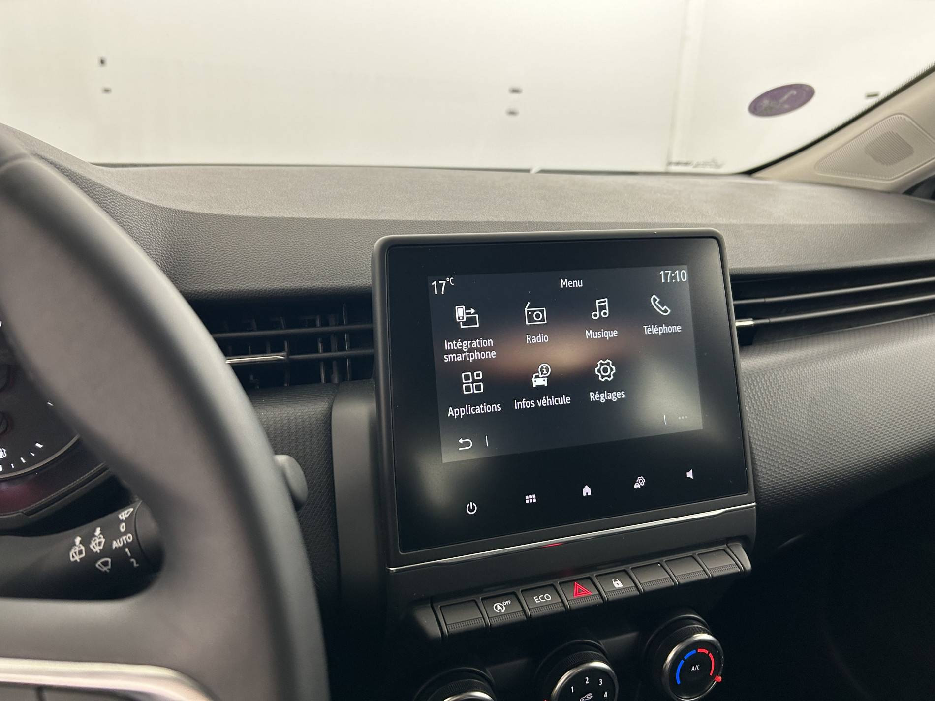 Vente en ligne Renault Clio 5 Clio TCe 90 au prix de 15 990 €