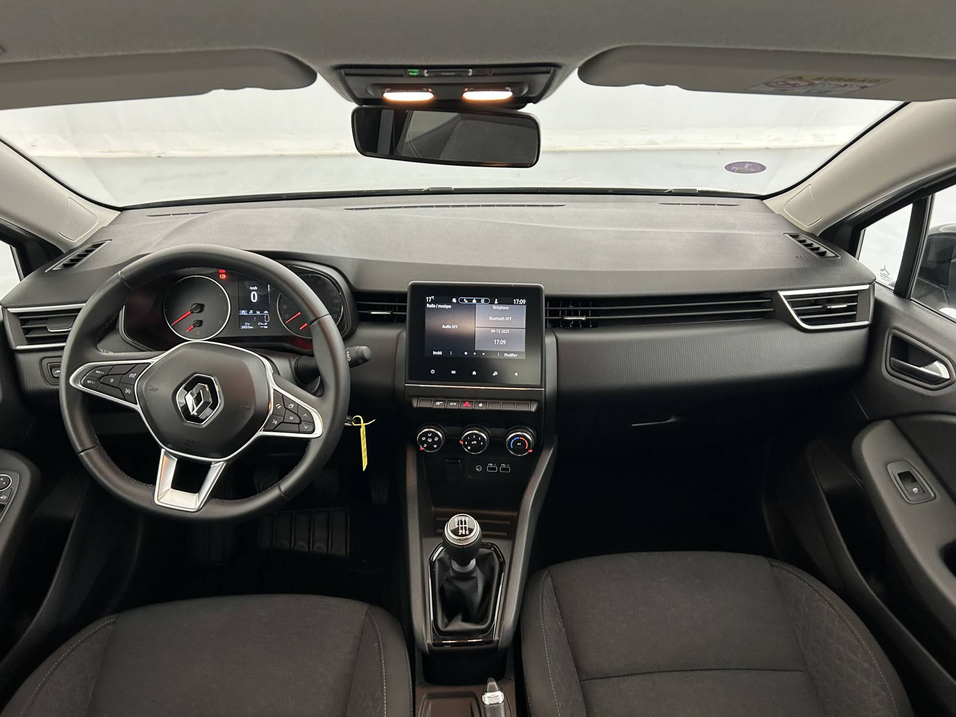 Vente en ligne Renault Clio 5 Clio TCe 90 au prix de 15 990 €