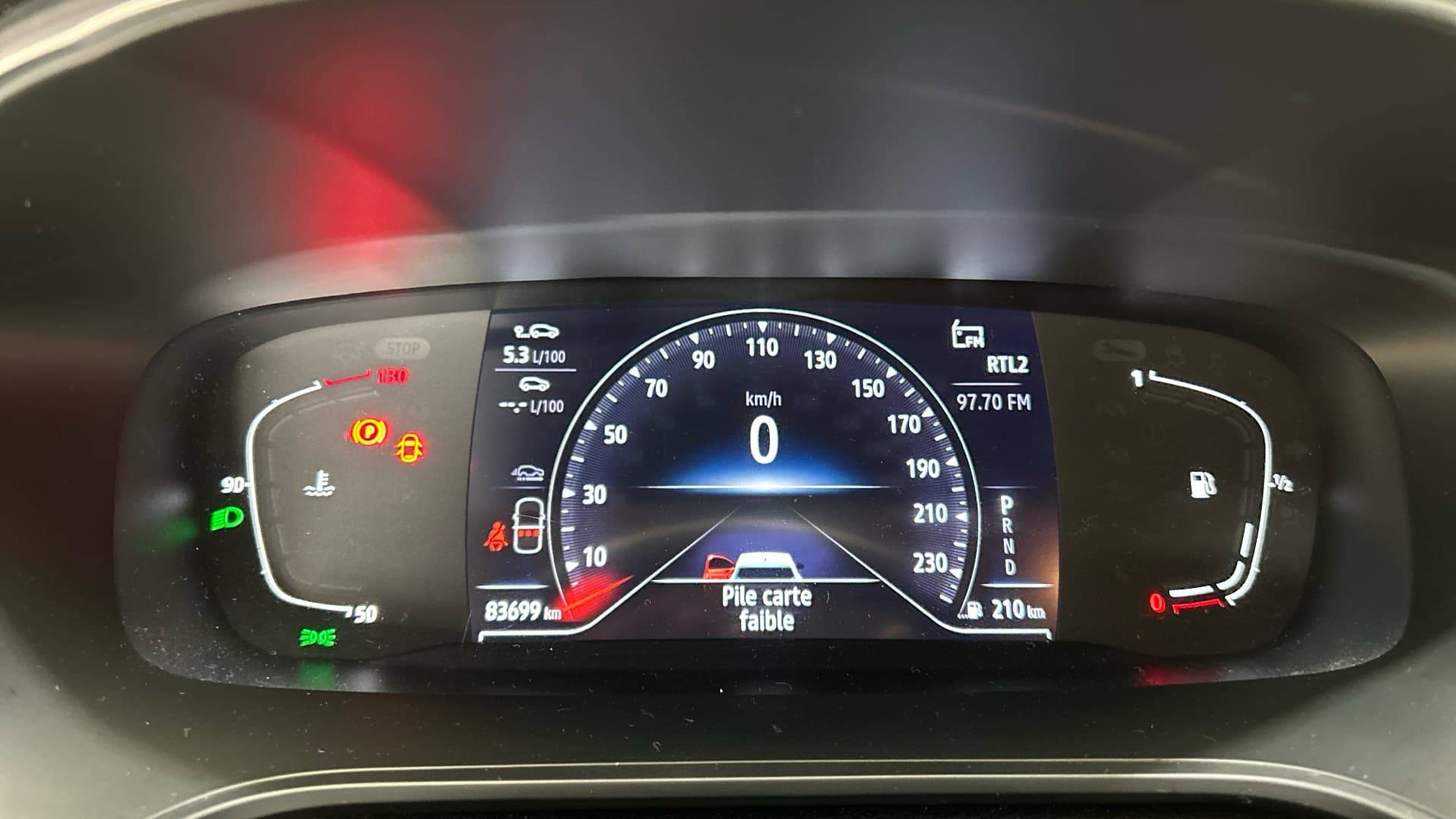 Vente en ligne Renault Megane 4  Blue dCi 115 EDC au prix de 17 890 €